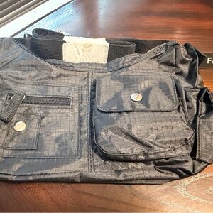 Black Crossbody Bag with Pockets